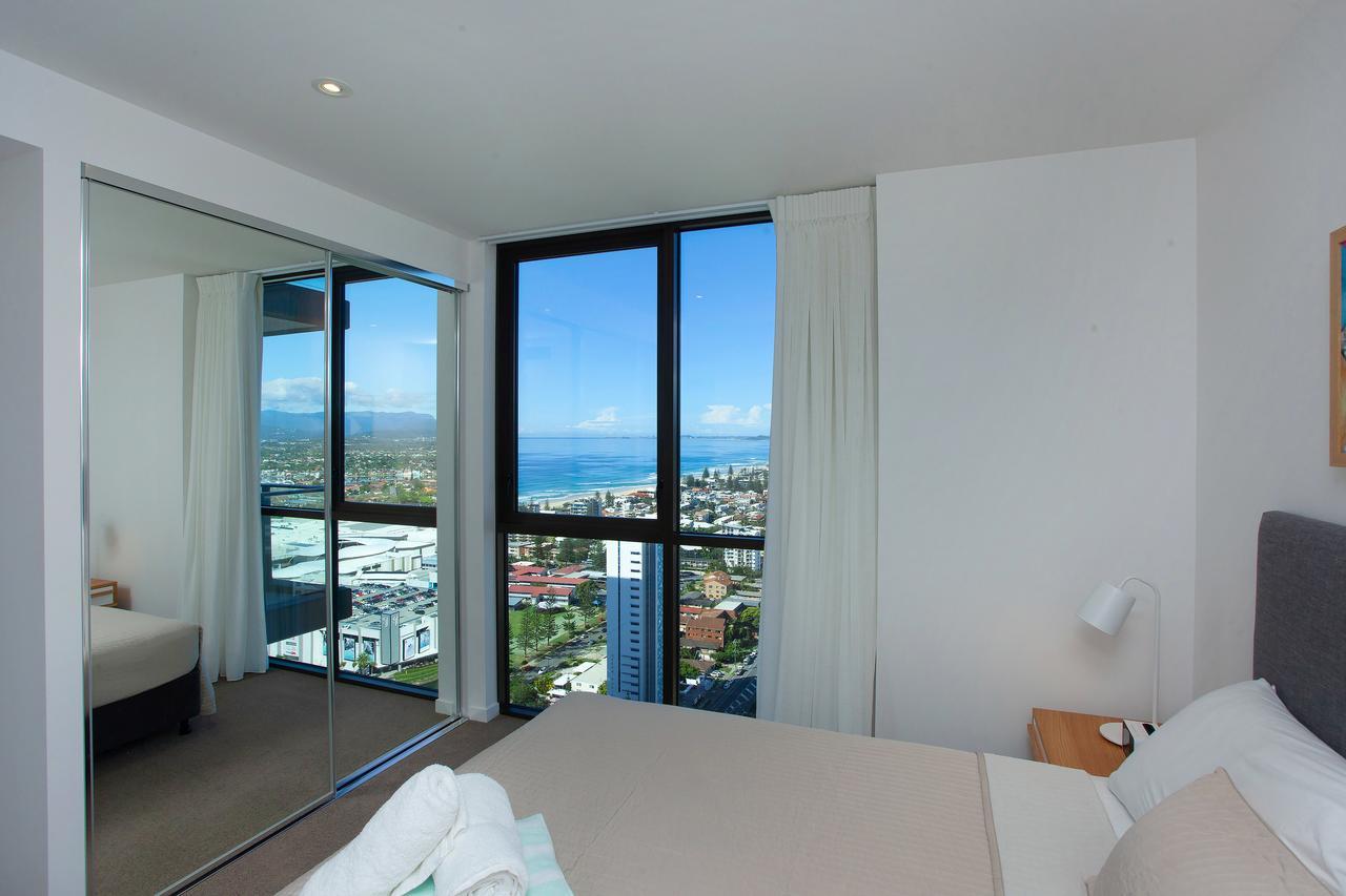 High Floor Ocean View Suites Broadbeach Χρυσή Ακτή Εξωτερικό φωτογραφία